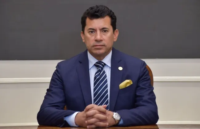 وزير الشباب والرياضة يخفض التكاليف المالية للكشف الطبي على الرياضيين