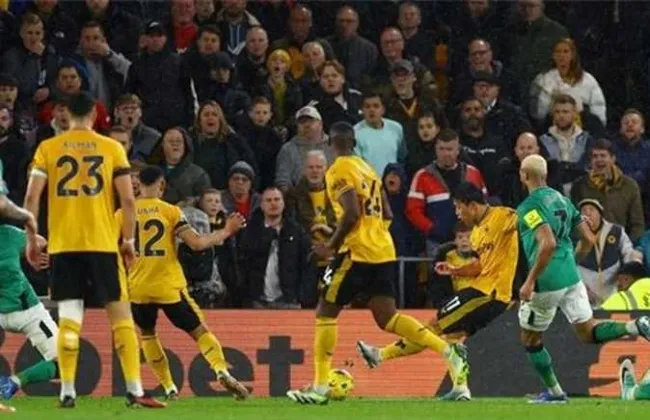 وولفرهامبتون ضد نيوكاسل.. تعادل سلبي فى الشوط الأول بالدوري الإنجليزي