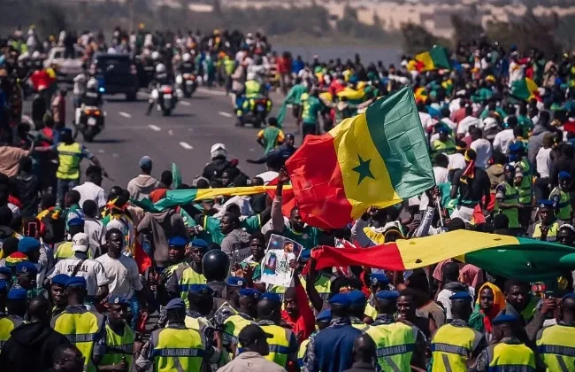 استقبال شعبي ضخم لنجوم منتخب السنغال بعد التتويج بأمم أفريقيا