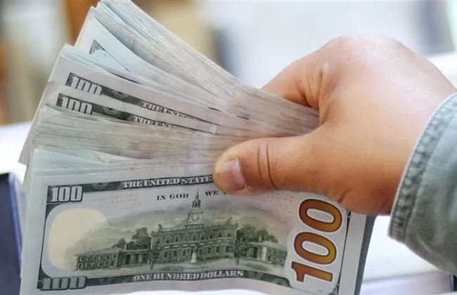 أسعار صرف الدولار اليوم