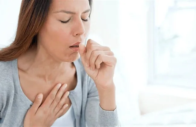 الرطوبة وتغير الحرارة يضاعفان فرص الإصابة بالحساسية ونزلات البرد