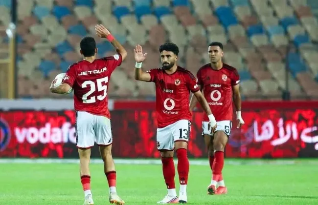 الأهلى يتقدم على أبو قير للأسمدة بهدف زيزو في الشوط الأول