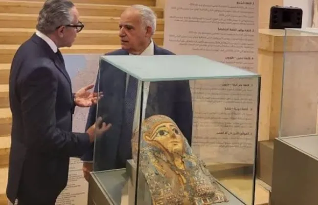 سفارة مصر فى بيروت تتسلم 74 قطعة أثرية