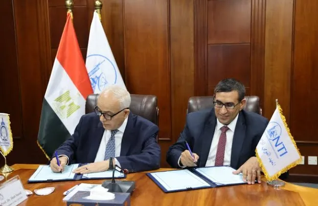 القومى للاتصالات وجامعة الريادة يوقعان بروتوكولا لتأهيل الطلاب لوظائف المستقبل