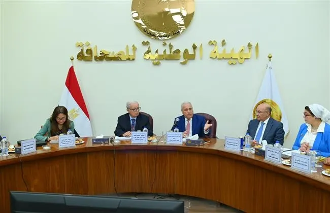 نائب رئيس الوزراء للشؤون الاقتصادية يواصل اجتماعاته لبحث خطط إعادة هيكلة المؤسسات الصحفية القومية
