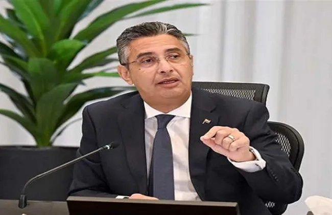 وزير التموين: لن نتهاون مع مخالفات أسعار وأوزان الخبز السياحى والفينو