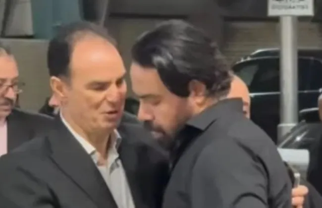 عبد الحميد بسيوني ومحمود سعد أول الحاضرين في عزاء والدة مدحت عبد الهادي